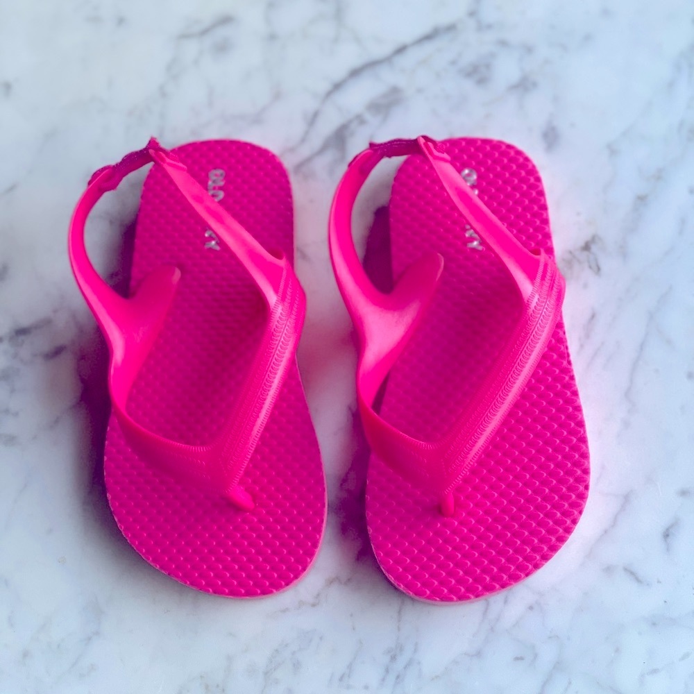 NEW Old Navy Toddler Hot Pink Flip Flops Size 8
